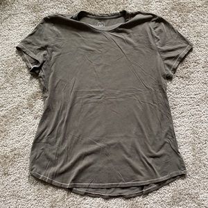 GAP green tee